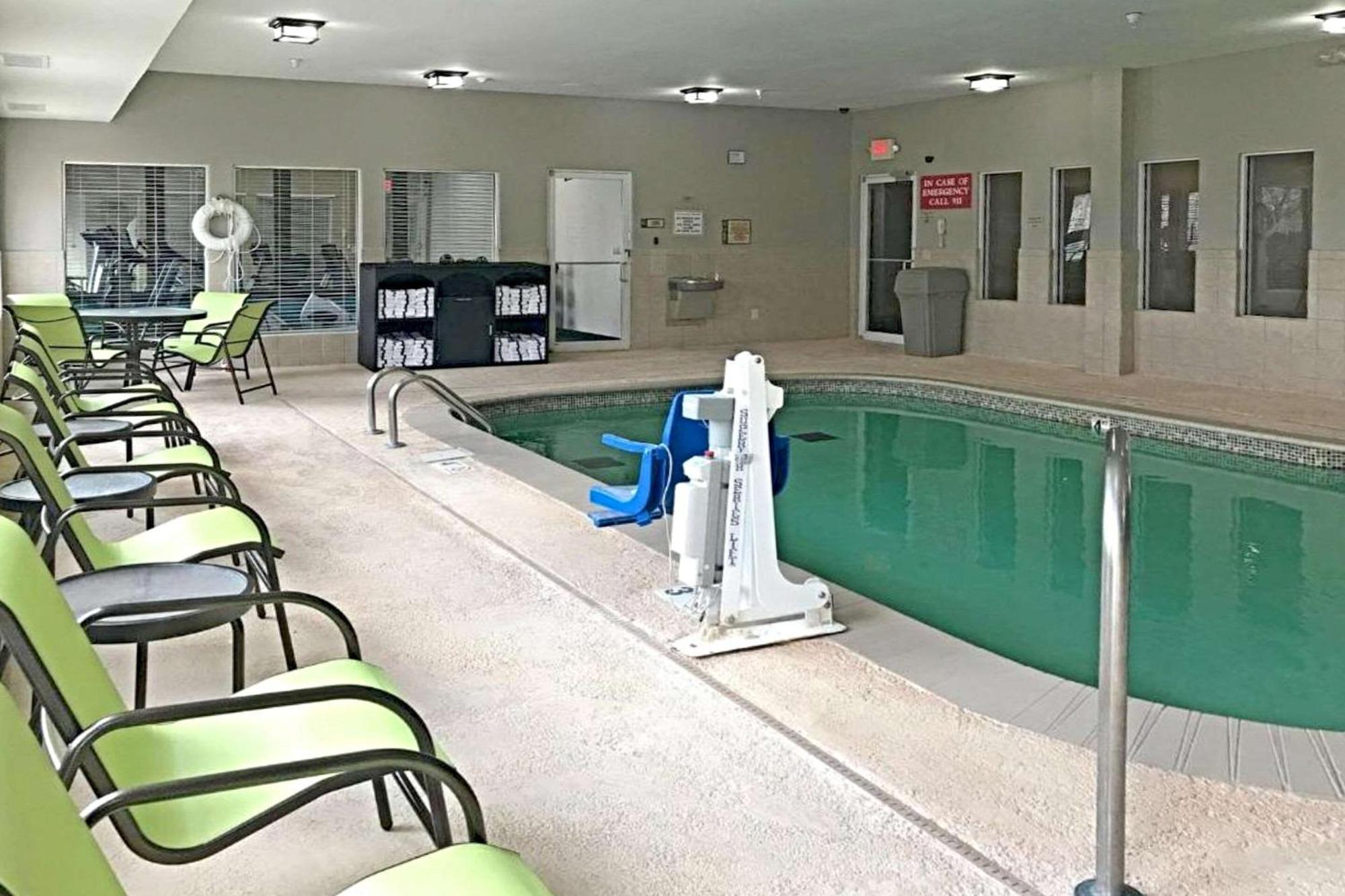 Hotel Comfort & - St Louis Area O'Fallon