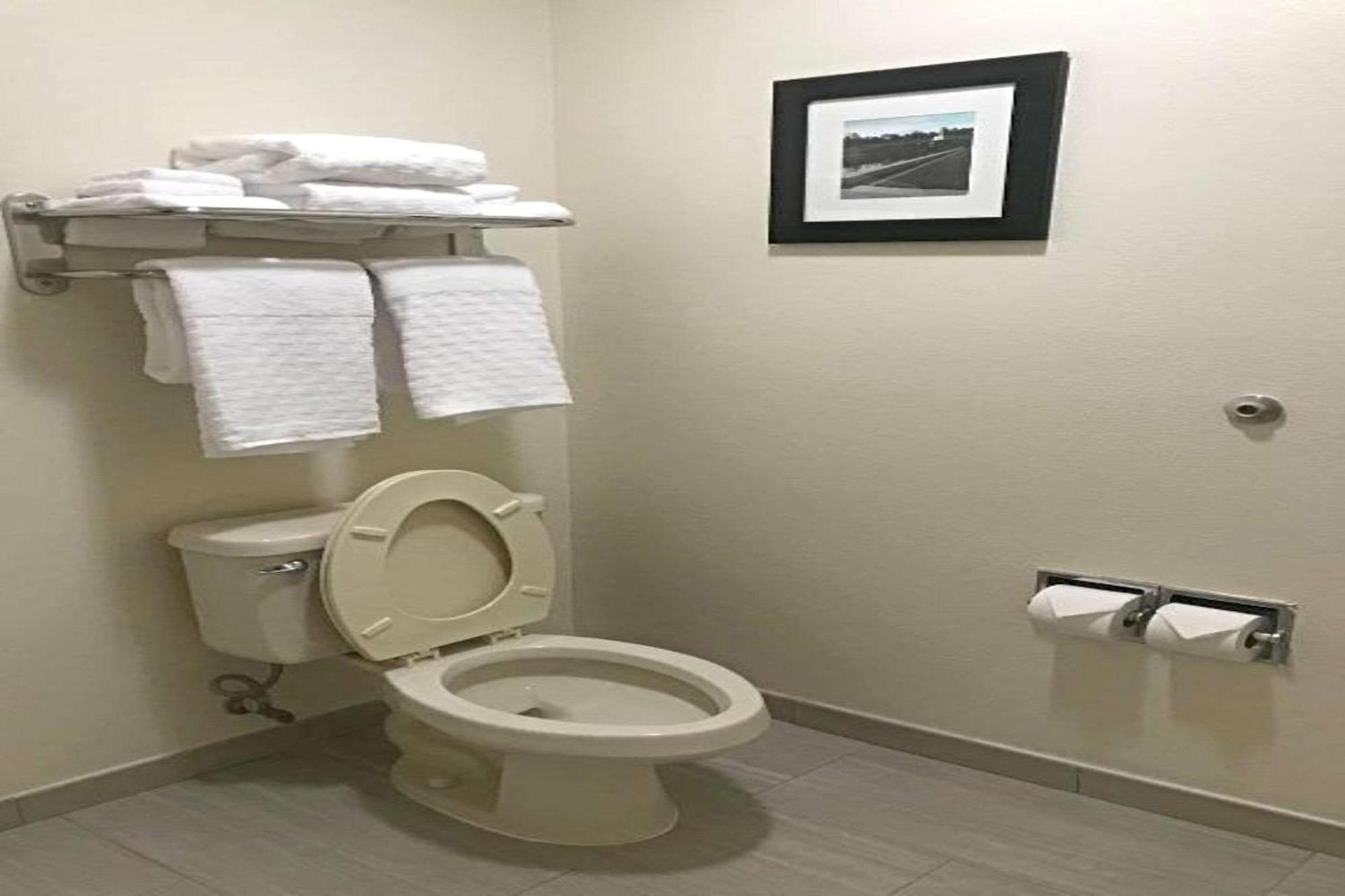 Comfort & - St Louis Area Hotel 3*