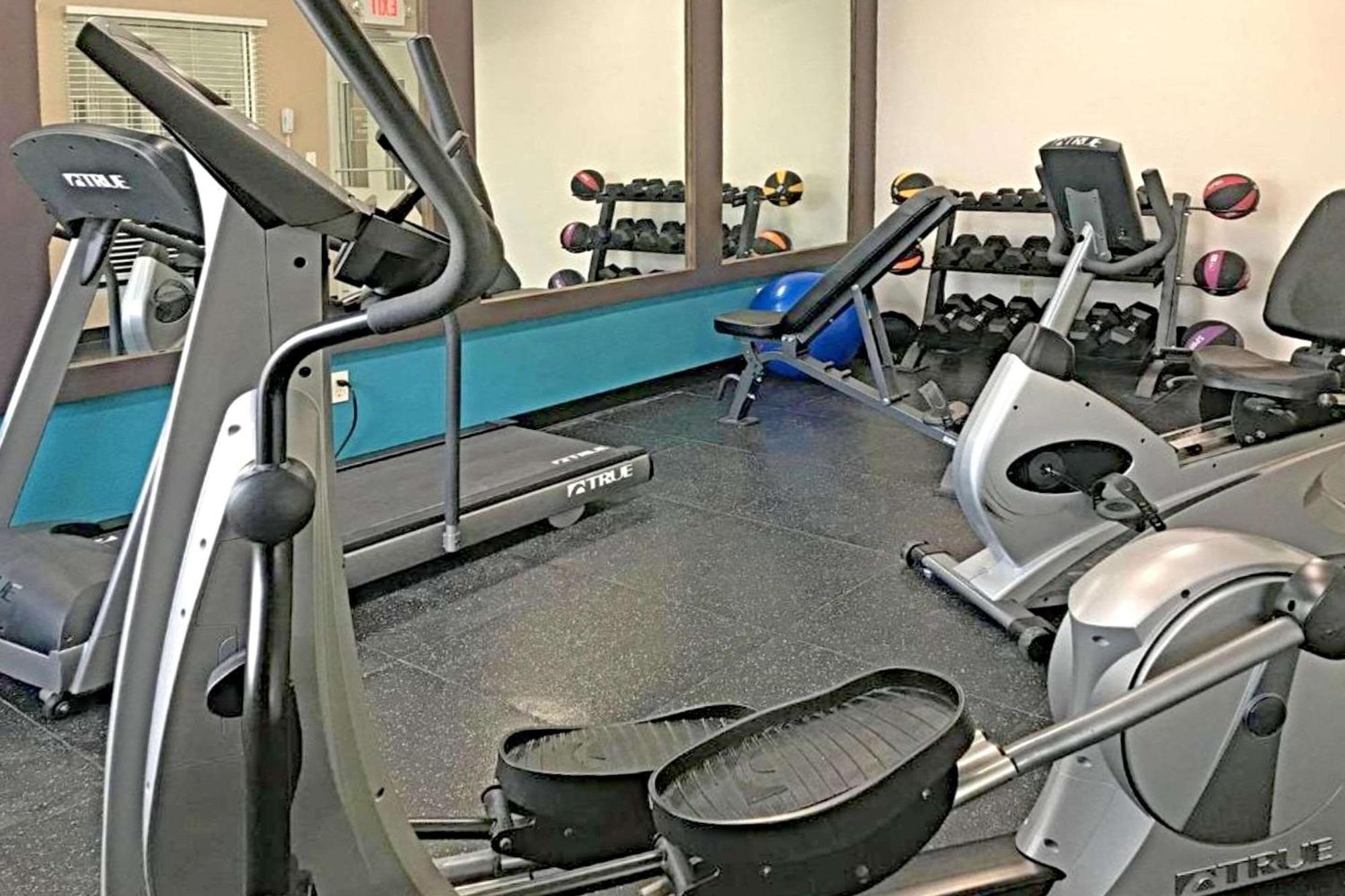 Comfort & - St Louis Area Hotel O'Fallon
