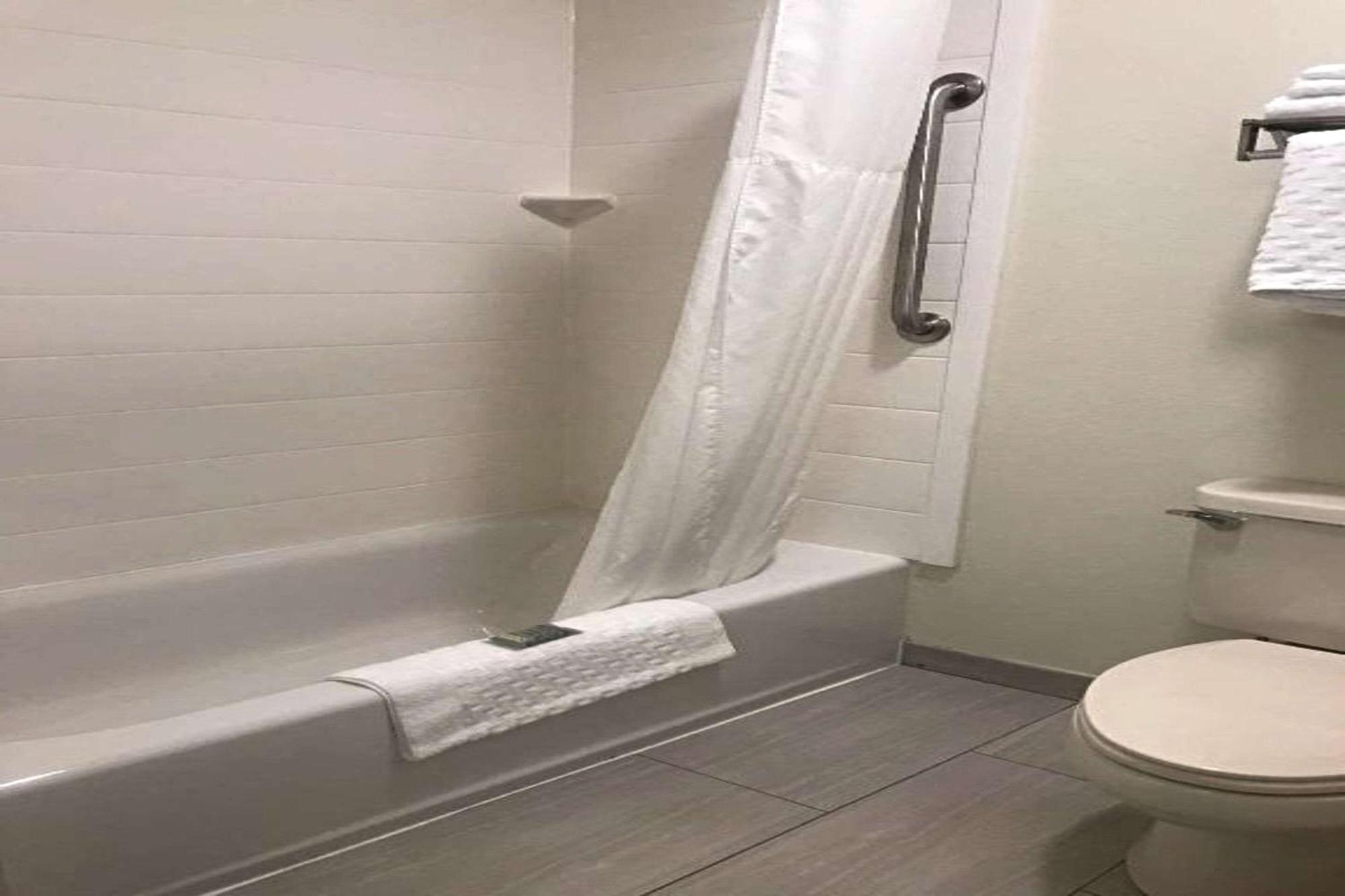 Comfort & - St Louis Area 3* O'Fallon