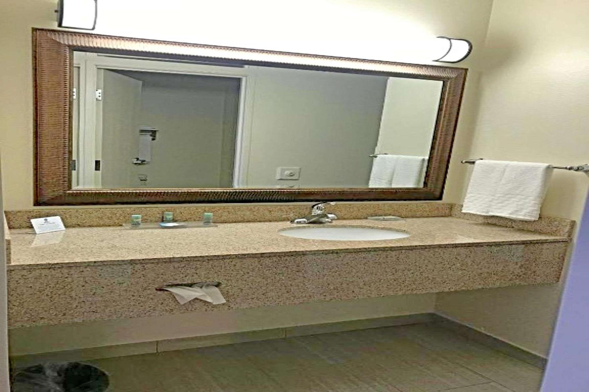 Comfort & - St Louis Area