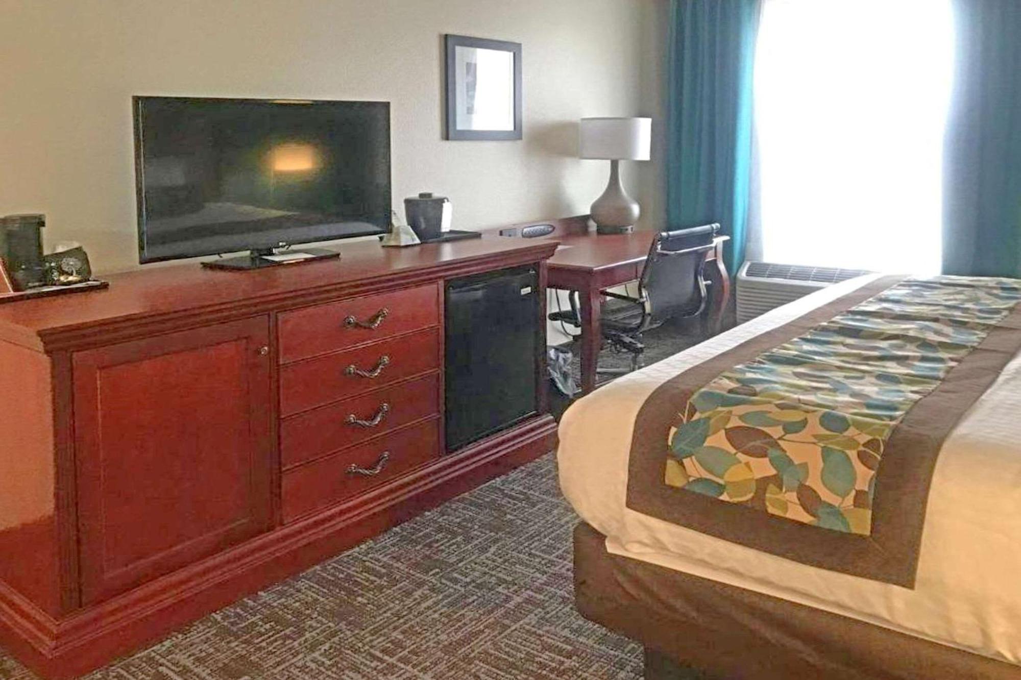 Comfort & - St Louis Area Hotel 3*